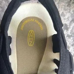 Gently Used Men’s Keen Black Sandals with White/Cream Soles - Size 9 Keen | Shoes | Gently Used Mens Keen Black Sandals With  main image 2